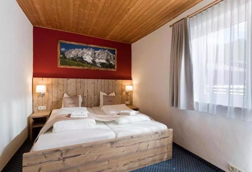 ホテル Haus Tirol