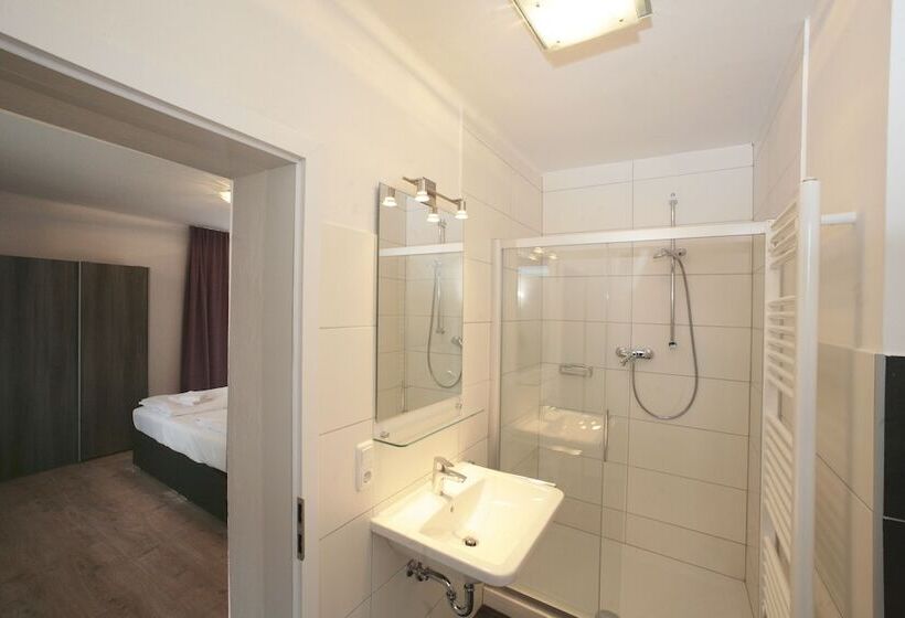 Lake And Cityhotel Edelweiss Self Check In