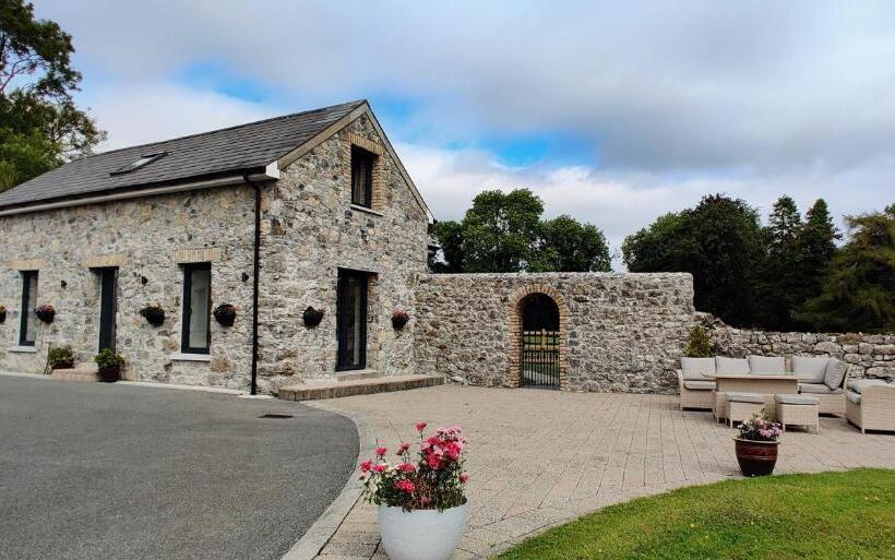 Moynure House Boutique B&b & Separate Two Bedroom Chalet