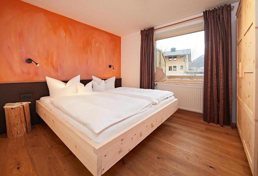 Bio Hotel Oswalda Hus