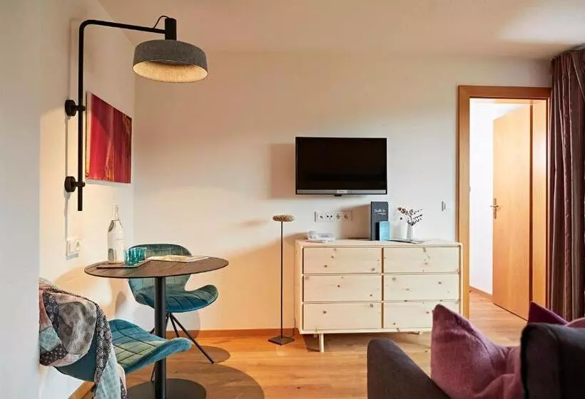 Bio Hotel Oswalda Hus
