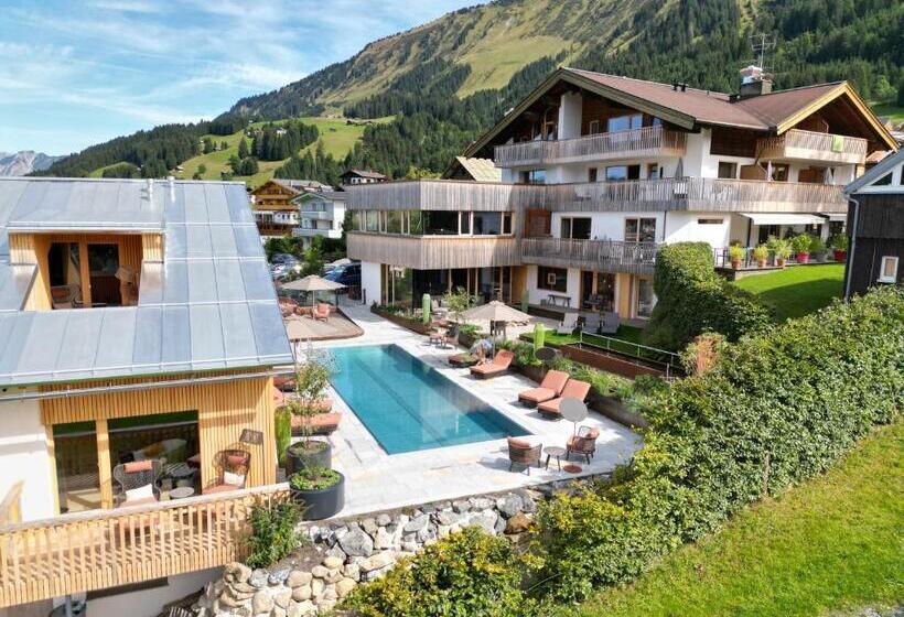 Bio Hotel Oswalda Hus