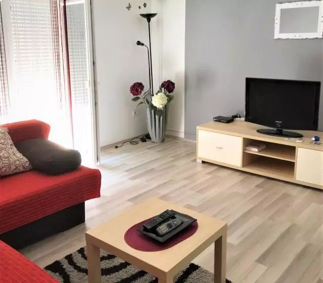 ホテル Apartments Bronic