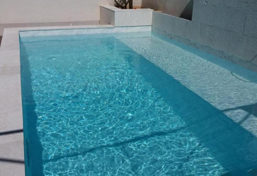 فندق Apartments Bronic