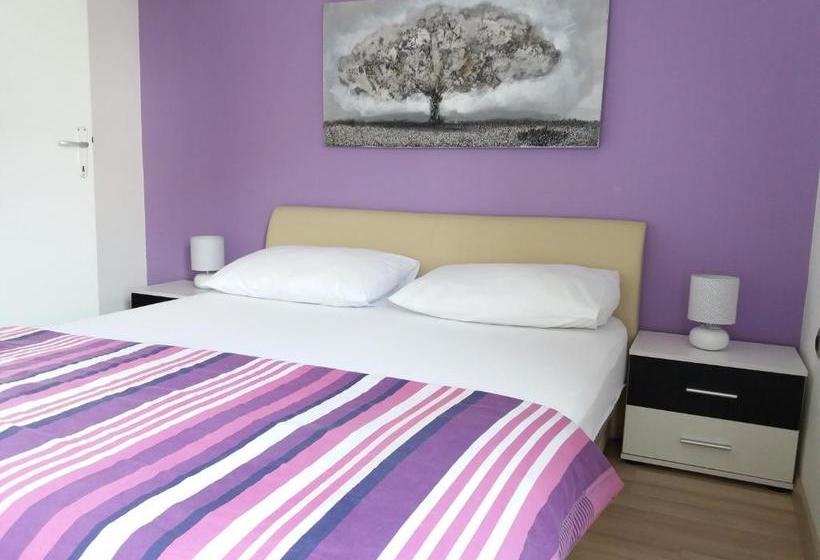 فندق Apartments Bronic