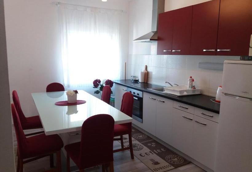 فندق Apartments Bronic