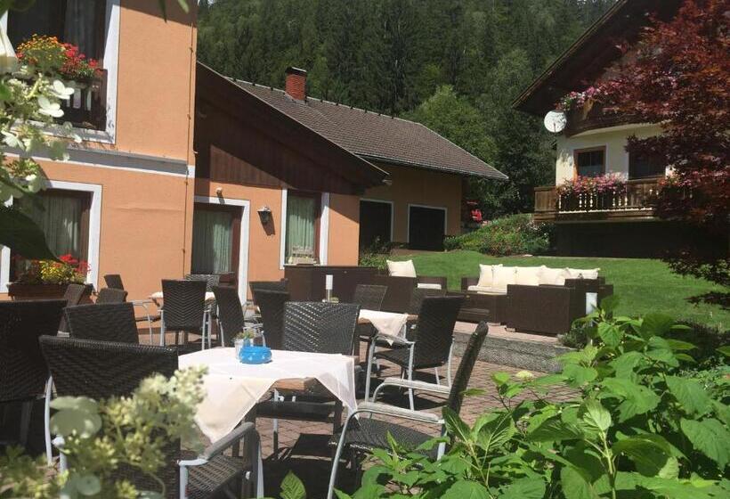 בית מלון כפרי Gasthof Strasswirt