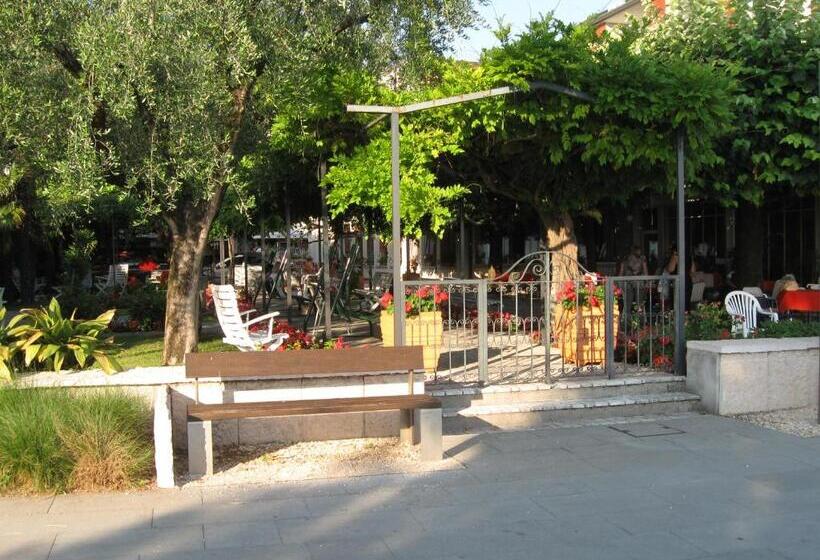 Отель Giardino