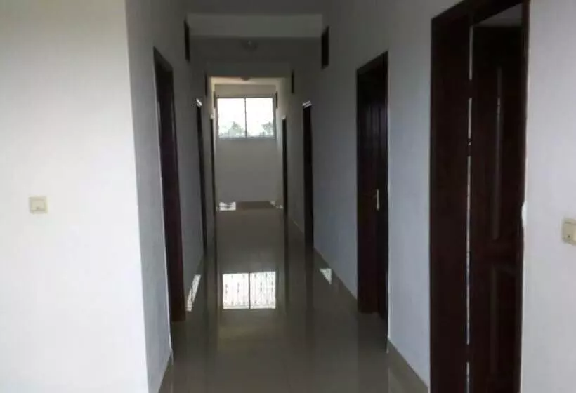 هتل Hôtel Lobé