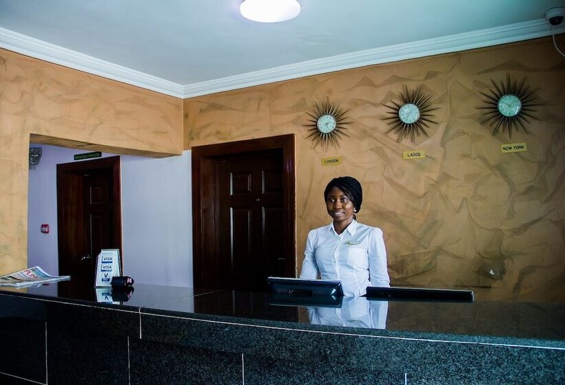 هتل Island Heights