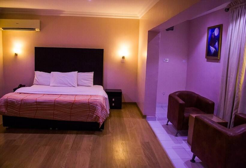 هتل Island Heights