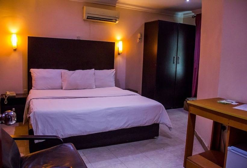 هتل Island Heights