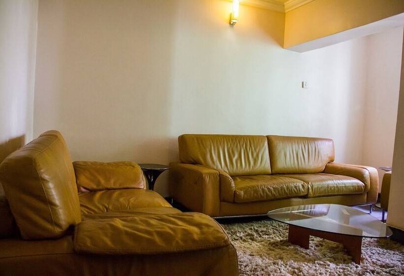 هتل Island Heights