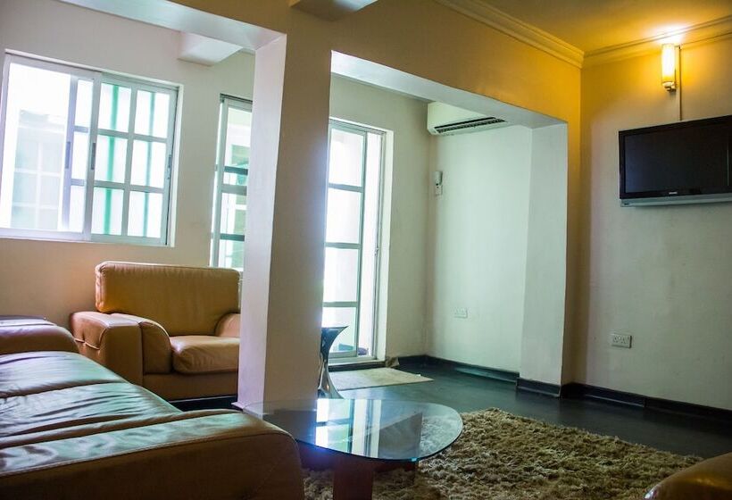 هتل Island Heights