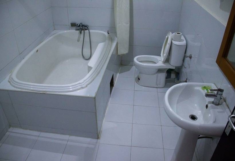 هتل Island Heights