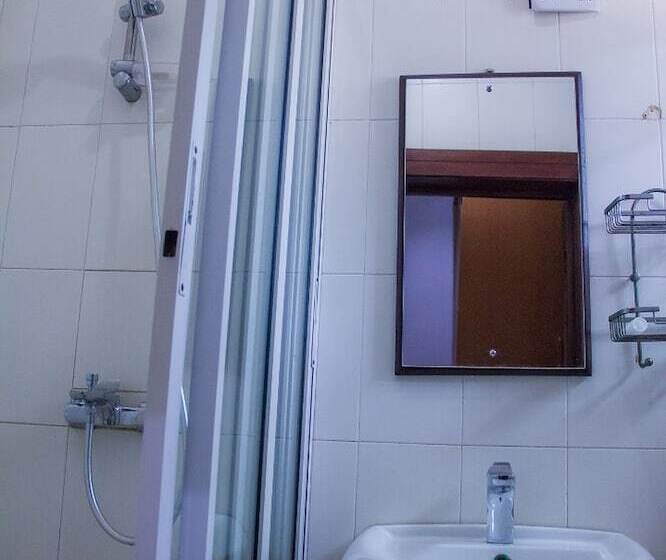 هتل Island Heights