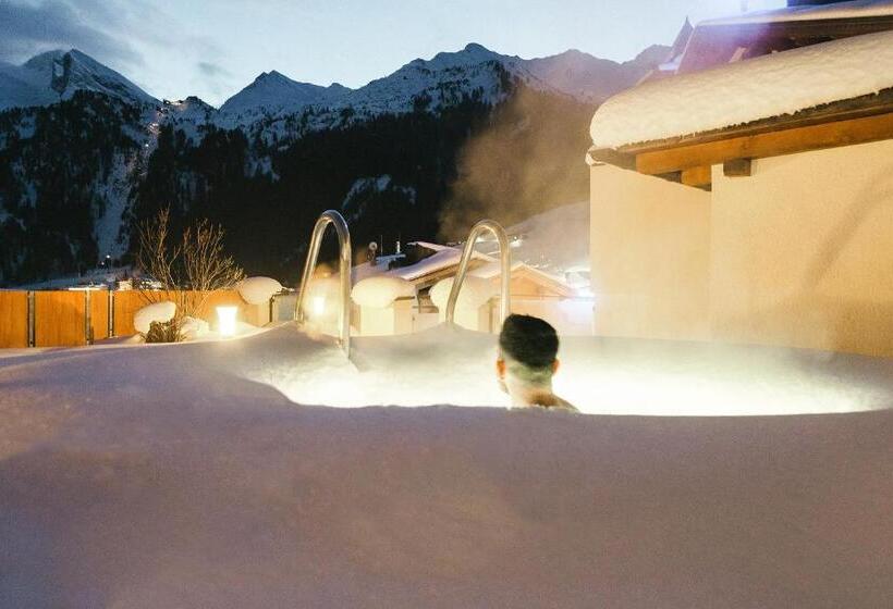 Отель Klausnerhof