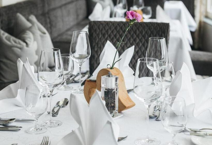 Отель Klausnerhof