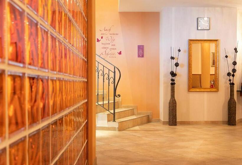 Отель Klausnerhof