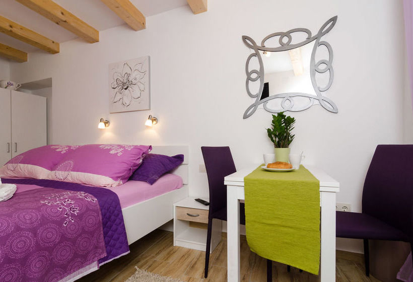 בית מלון כפרי Lavender Room