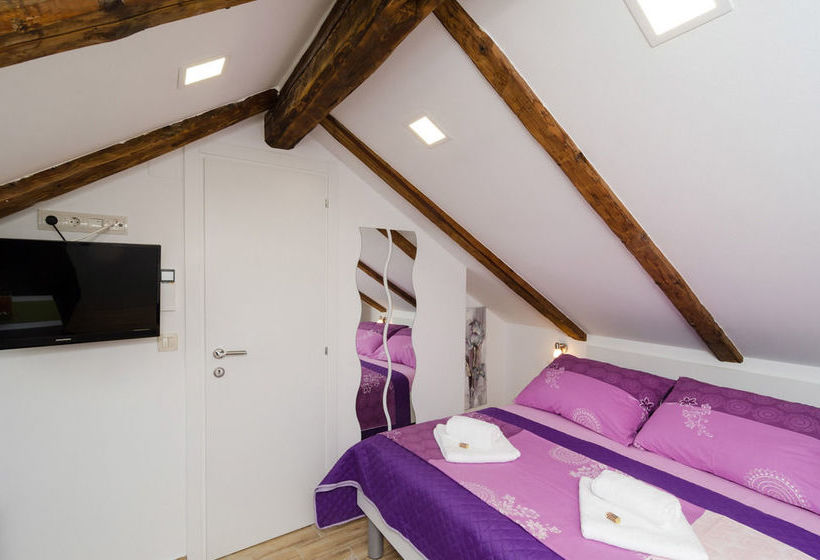 בית מלון כפרי Lavender Room