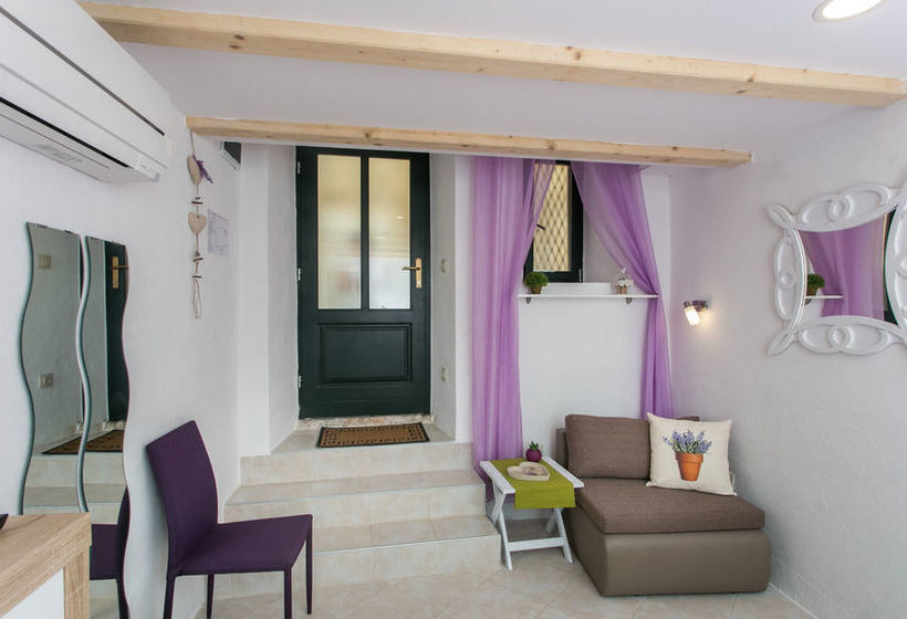 בית מלון כפרי Lavender Room