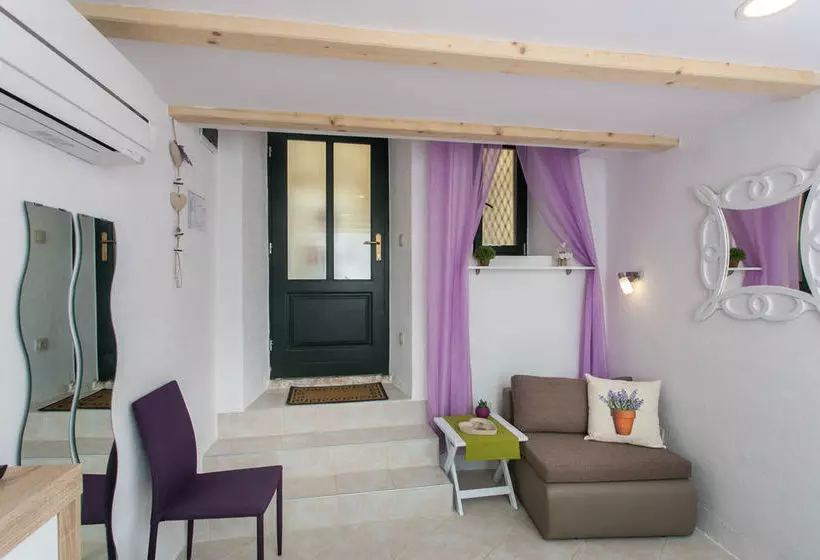 هتل Lavender Room