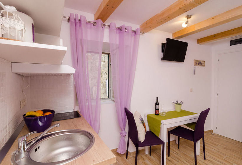 בית מלון כפרי Lavender Room