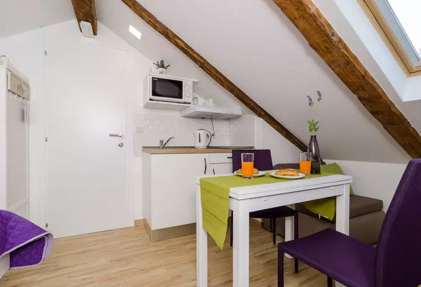 هتل Lavender Room