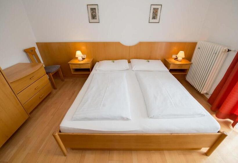 فندق Lipeter & Bergheimat