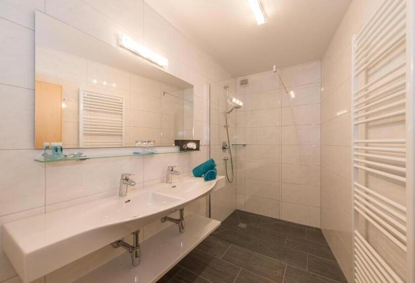 فندق Lipeter & Bergheimat