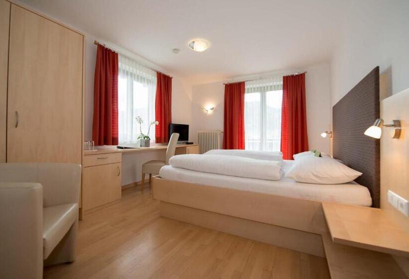 فندق Lipeter & Bergheimat