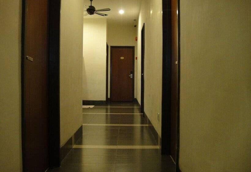 Lsn Hotel Taman Connaught