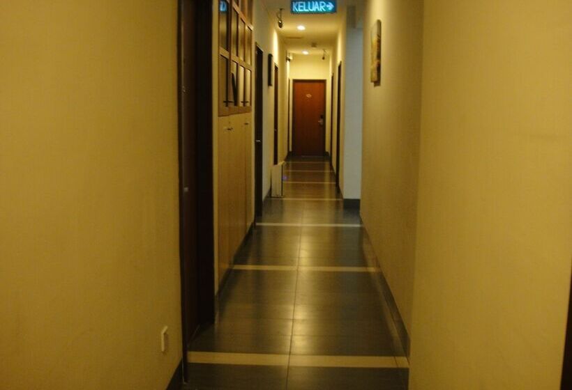 Lsn Hotel Taman Connaught