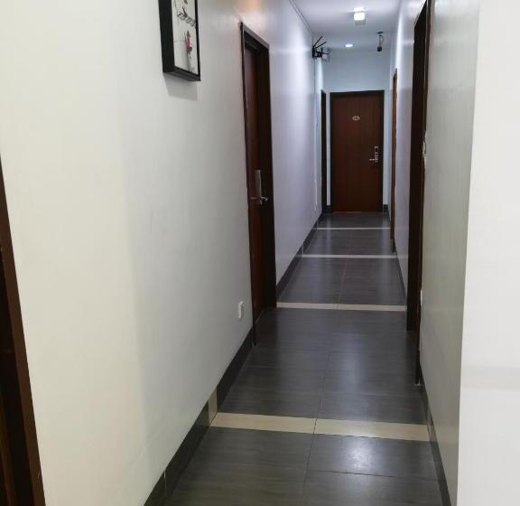 Lsn Hotel Taman Connaught