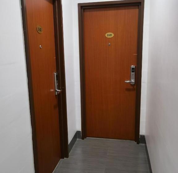 Lsn Hotel Taman Connaught