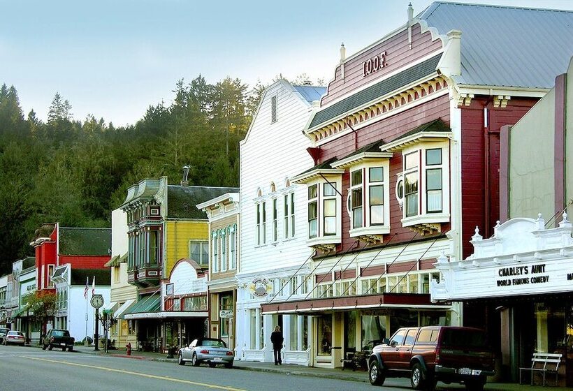 酒店 Redwood Suites