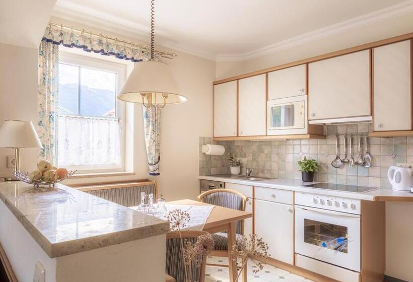 호텔 Schaus Lüftenegger Apart Zirbenpension