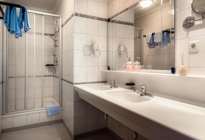 호텔 Schaus Lüftenegger Apart Zirbenpension