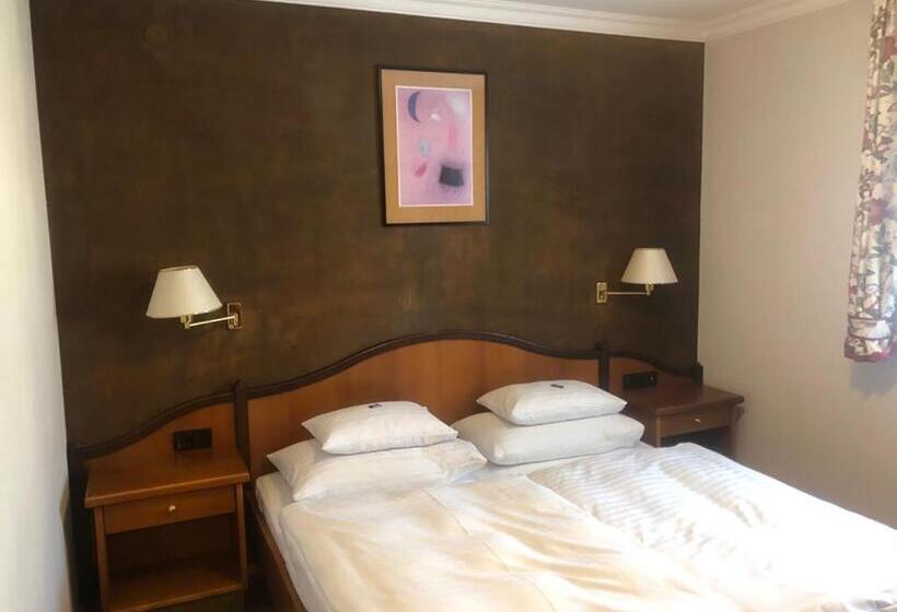 호텔 Schaus Lüftenegger Apart Zirbenpension