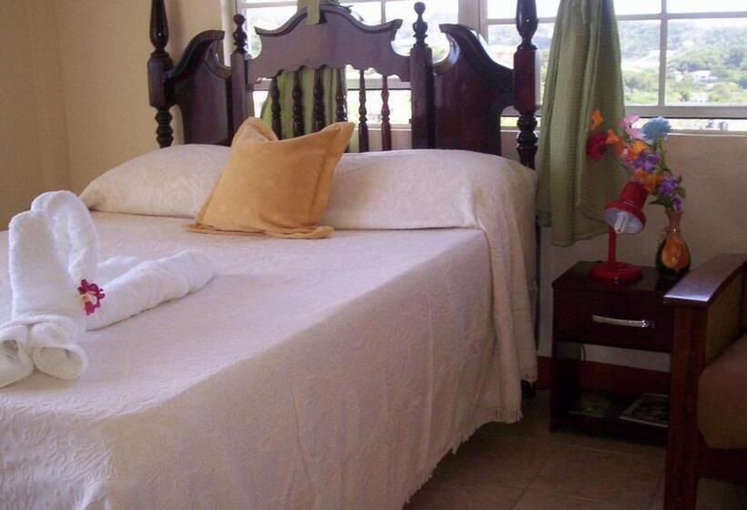 هتل The Relax Inn