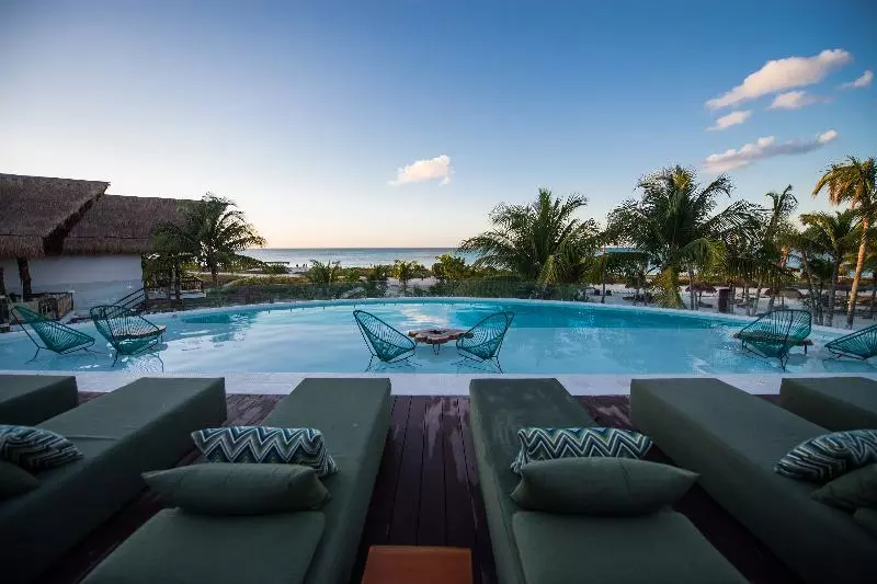 Hotelli Villas Hm Palapas del Mar