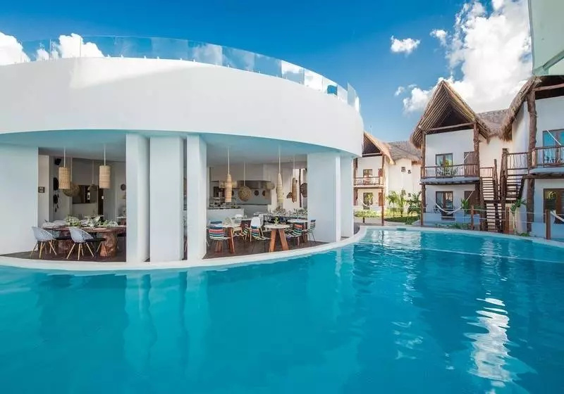 Hotelli Villas Hm Palapas del Mar