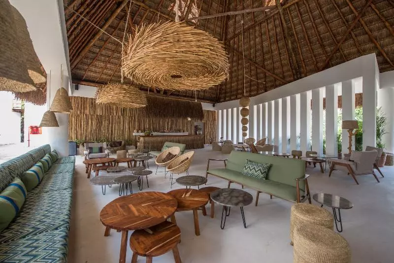 Hotelli Villas Hm Palapas del Mar
