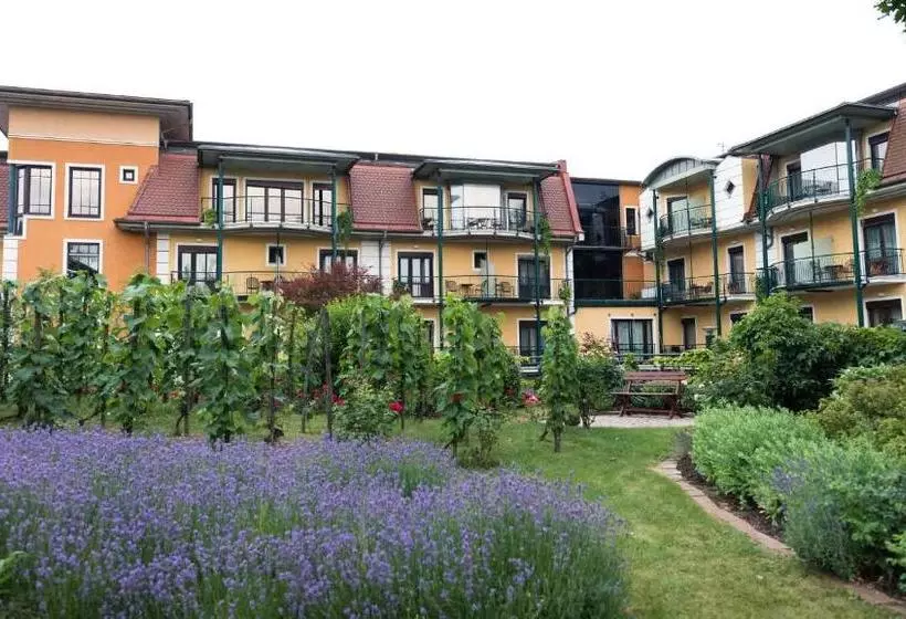 ホテル Weinlandhof