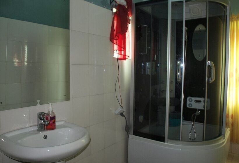 Kdt Hotels And Suites