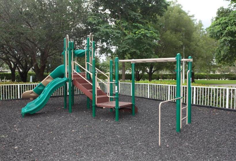 Vacation Village At Weston