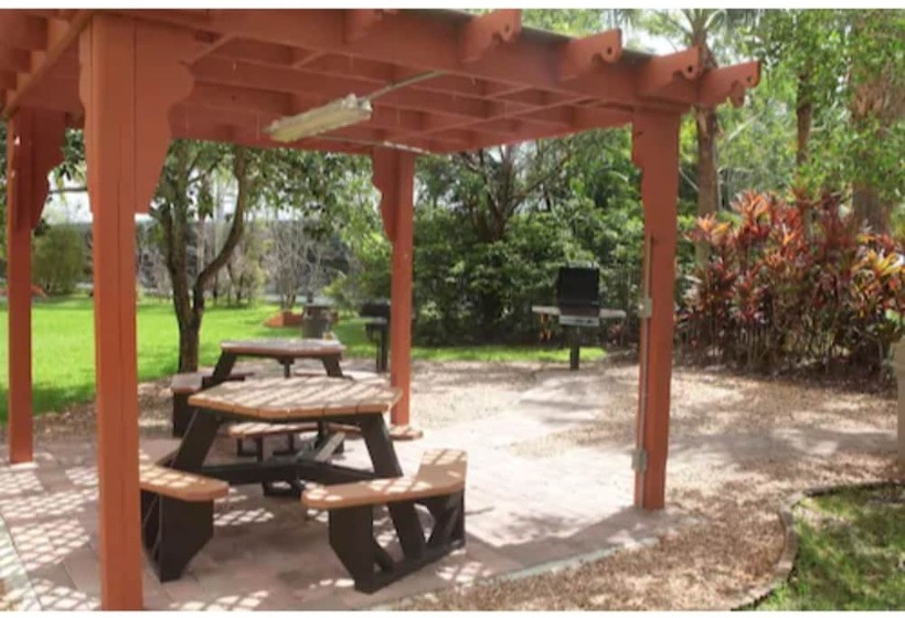 Vacation Village At Weston