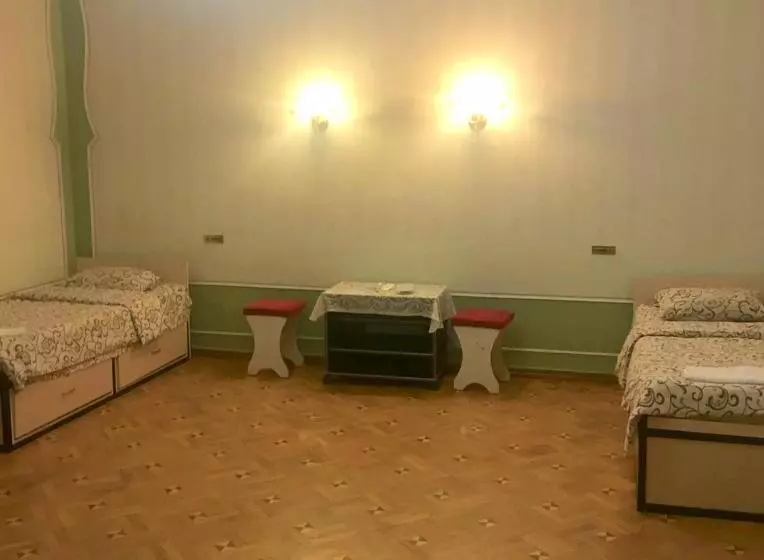 هاستل Royal Boutique Hotel On Kievyan