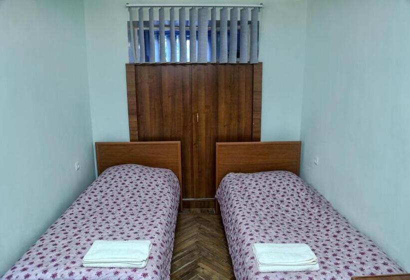 Aregak B&b And Tours